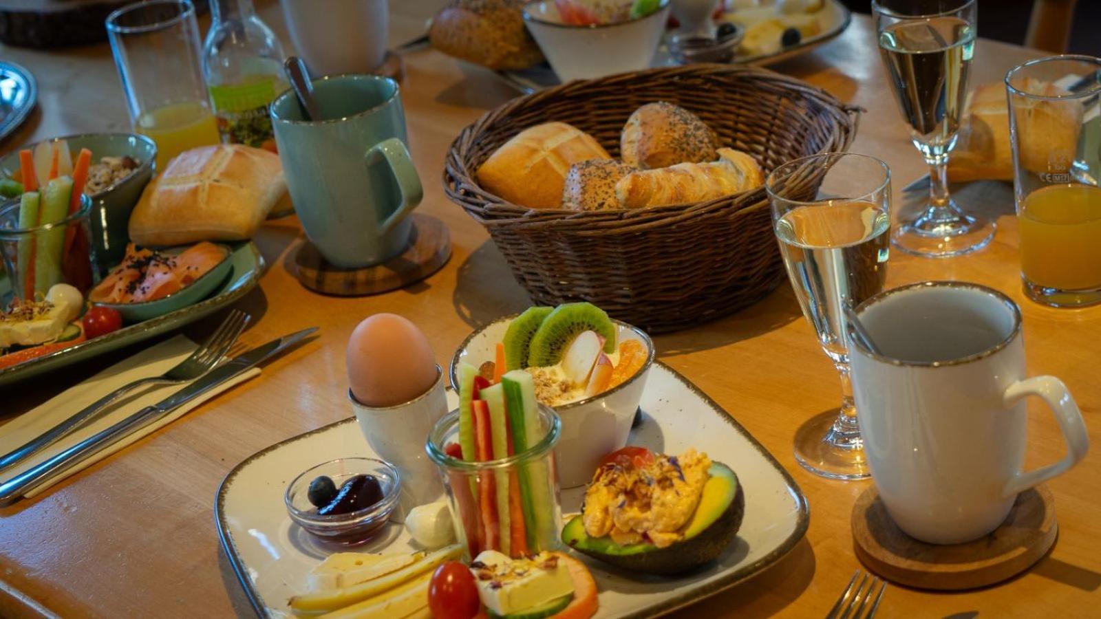 Gaestehaus Am Fuerstweg Heuchelheim-Klingen Buitenkant foto